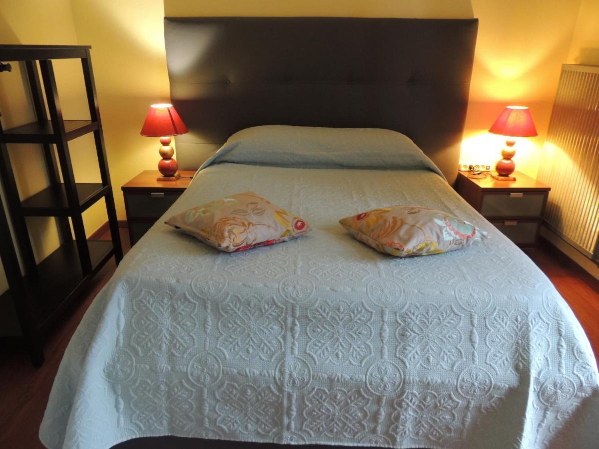 Le Jardin Des Cygnes Bed & Breakfast Pineuilh Exterior photo